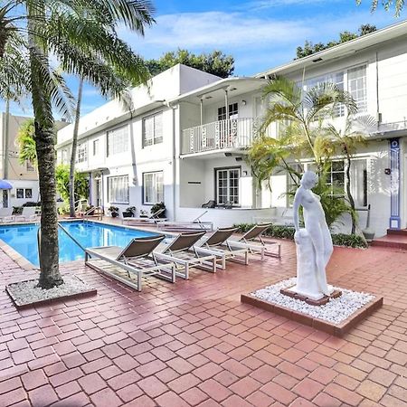 Courtyard Apartments Part Of The Oasis Casita Collection 마이애미 비치 외부 사진