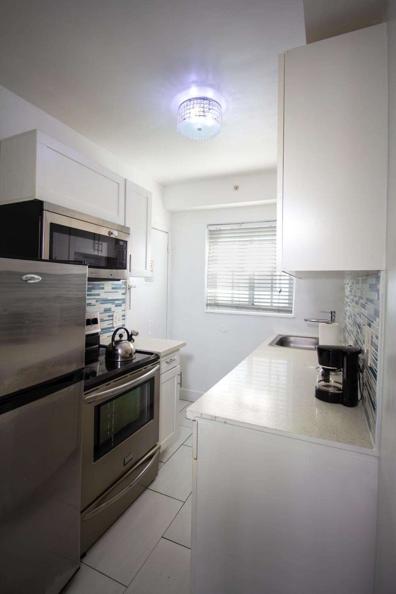 Courtyard Apartments Part Of The Oasis Casita Collection 마이애미 비치 외부 사진