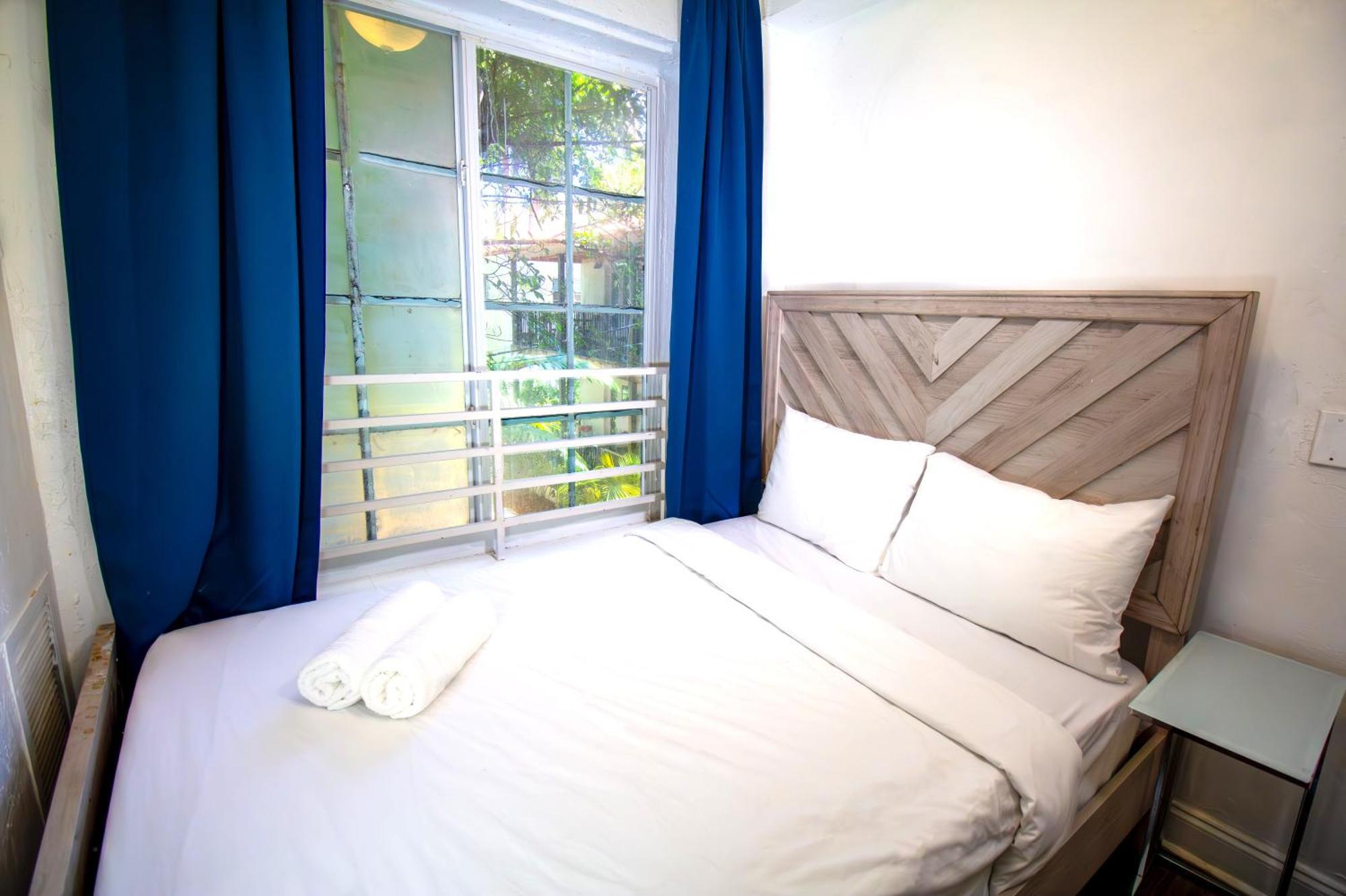Courtyard Apartments Part Of The Oasis Casita Collection 마이애미 비치 외부 사진