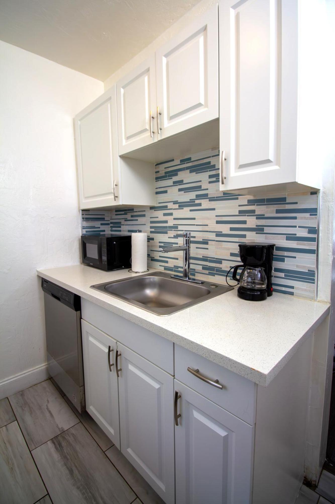 Courtyard Apartments Part Of The Oasis Casita Collection 마이애미 비치 외부 사진