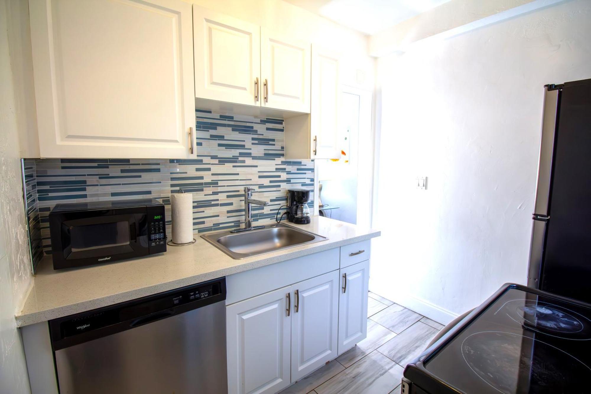 Courtyard Apartments Part Of The Oasis Casita Collection 마이애미 비치 외부 사진