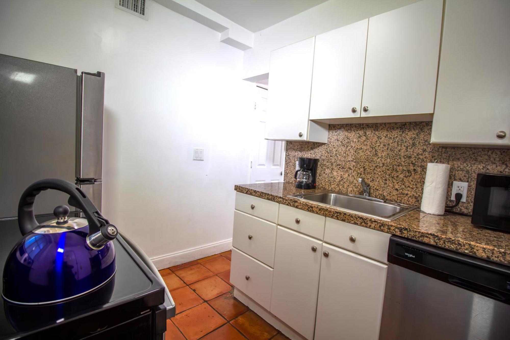 Courtyard Apartments Part Of The Oasis Casita Collection 마이애미 비치 외부 사진