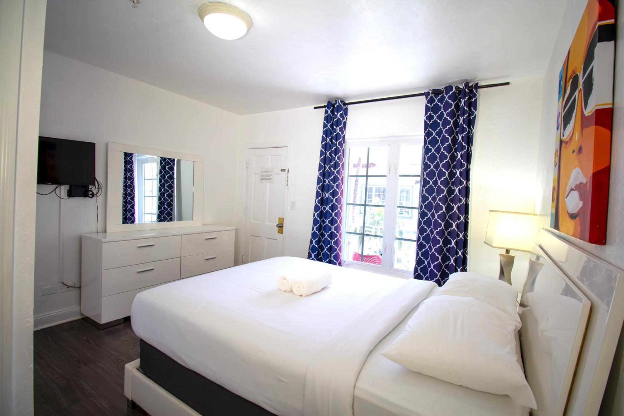 Courtyard Apartments Part Of The Oasis Casita Collection 마이애미 비치 외부 사진
