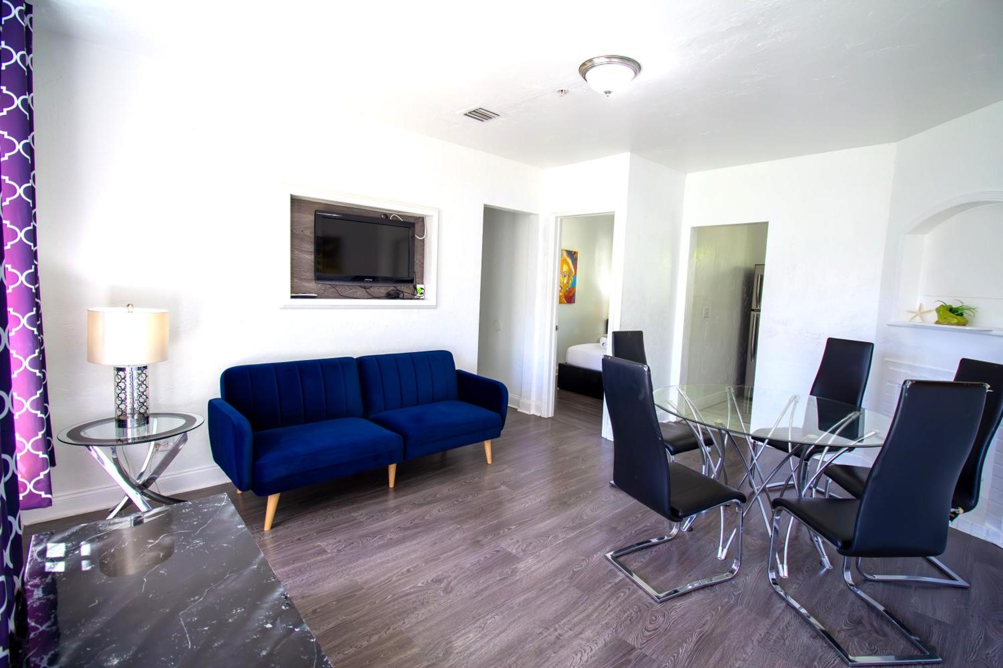 Courtyard Apartments Part Of The Oasis Casita Collection 마이애미 비치 외부 사진