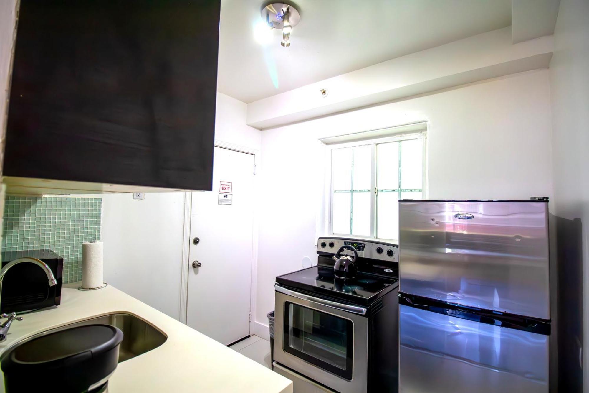 Courtyard Apartments Part Of The Oasis Casita Collection 마이애미 비치 외부 사진