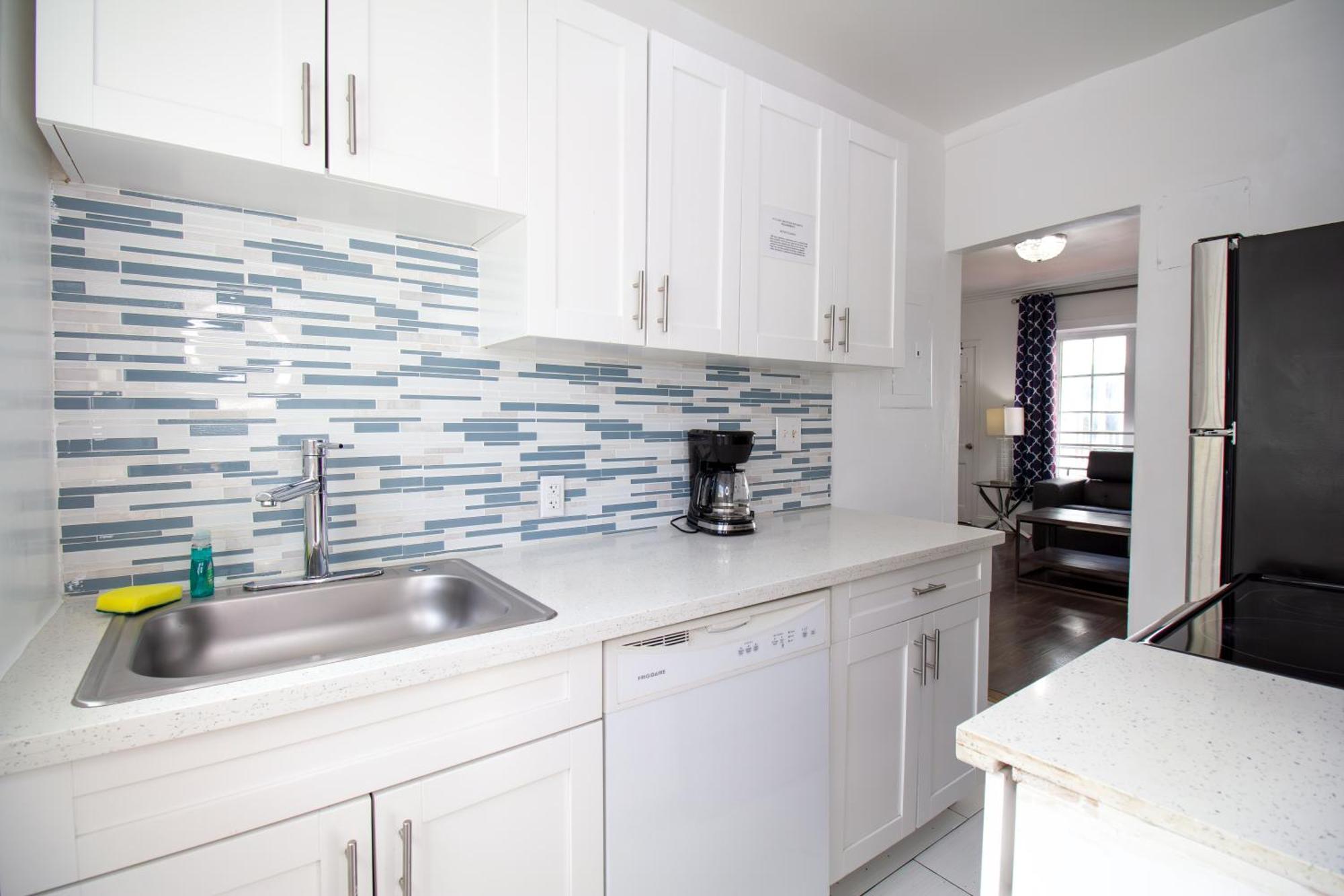Courtyard Apartments Part Of The Oasis Casita Collection 마이애미 비치 외부 사진