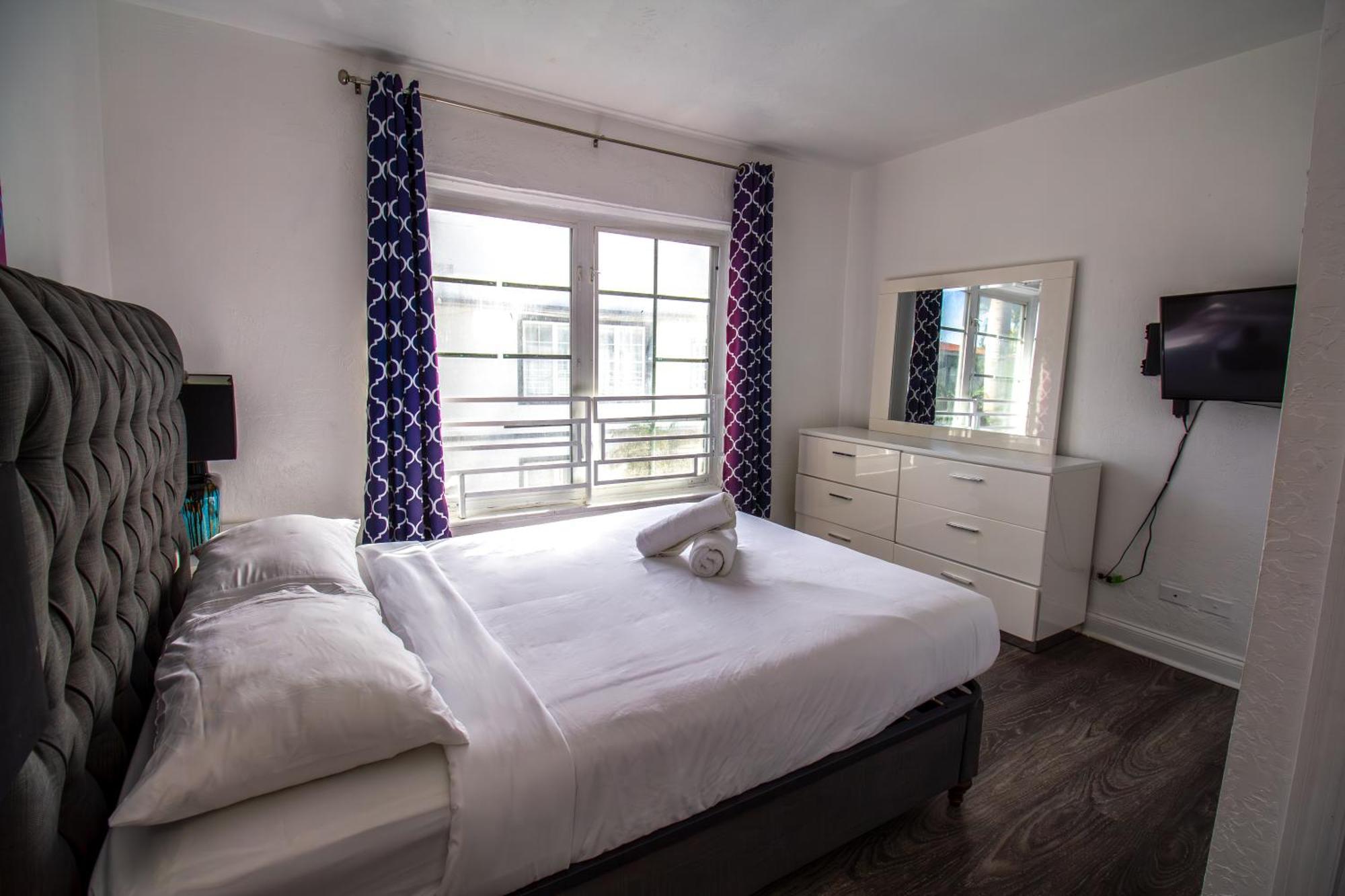 Courtyard Apartments Part Of The Oasis Casita Collection 마이애미 비치 외부 사진