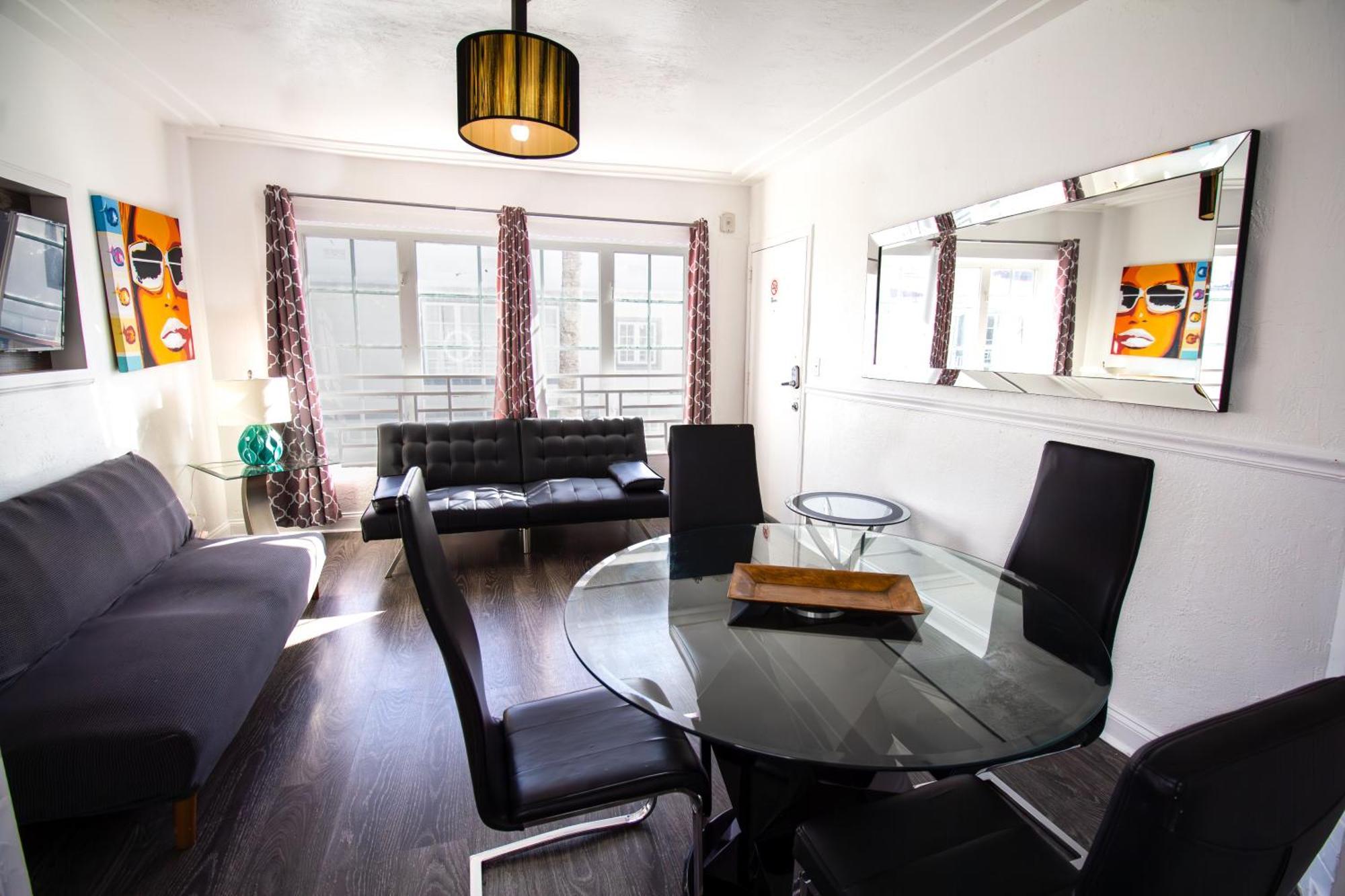 Courtyard Apartments Part Of The Oasis Casita Collection 마이애미 비치 외부 사진
